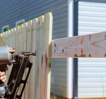 Top Benefits of Hiring Local Fence Contractors for Your Property